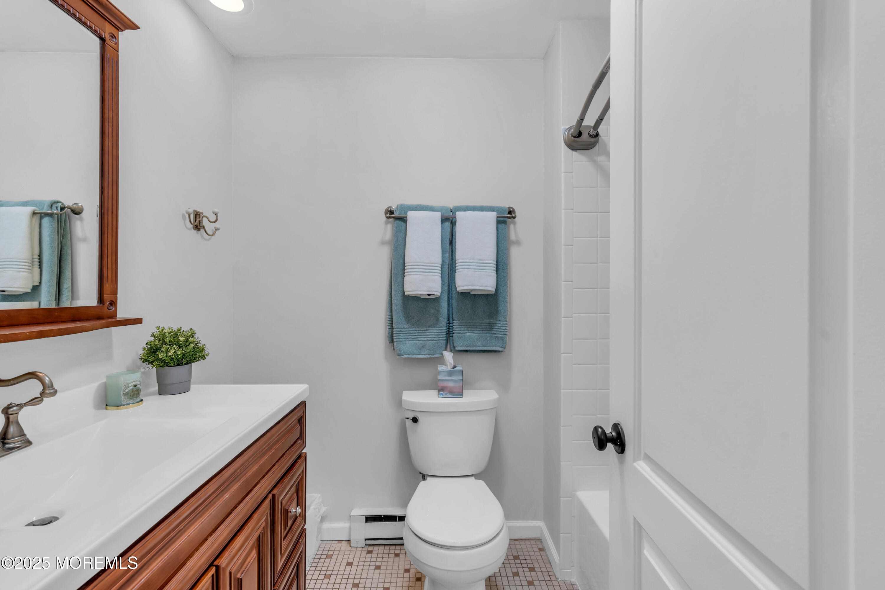 132 Lexington Court, Red Bank, New Jersey image 37