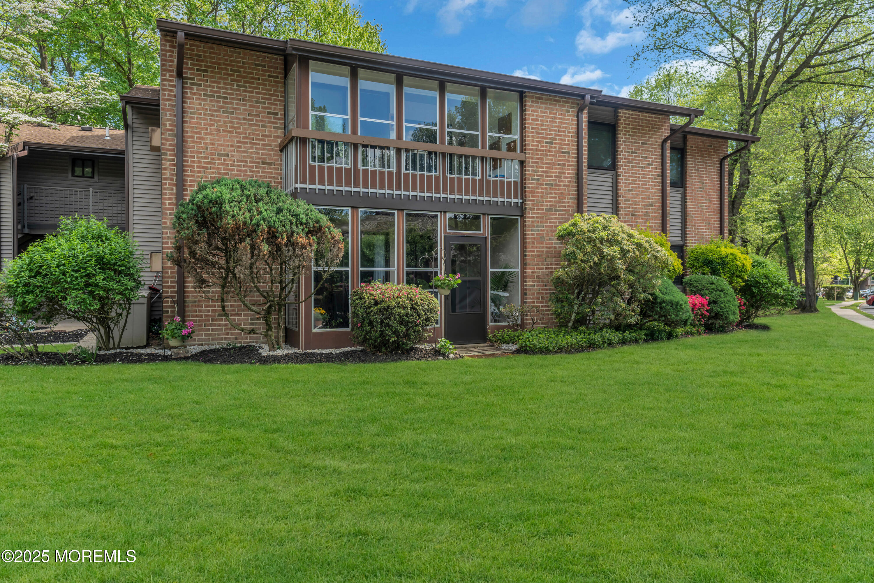 132 Lexington Court, Red Bank, New Jersey image 4