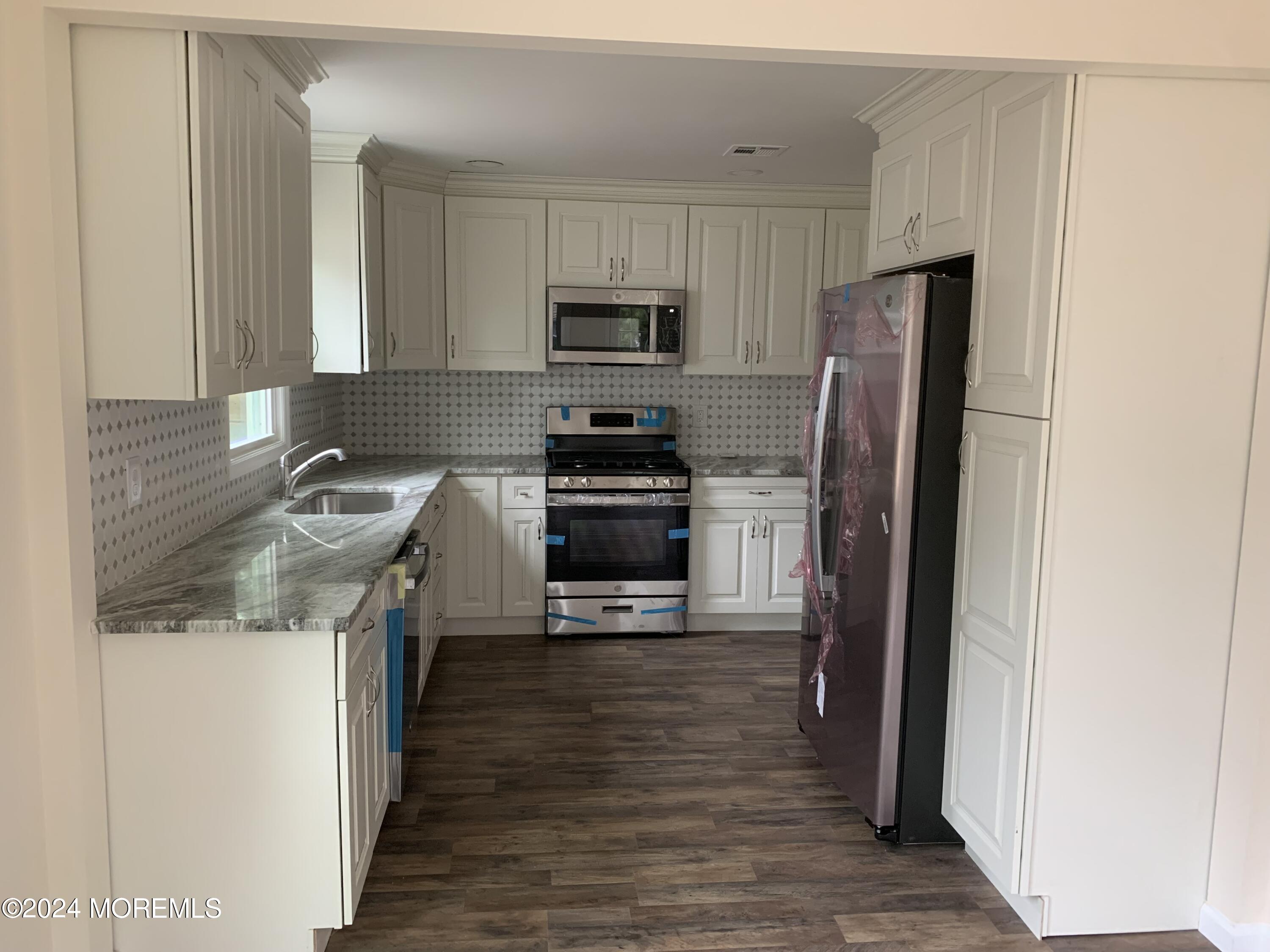 53 Sofia Drive, Manalapan, New Jersey image 7