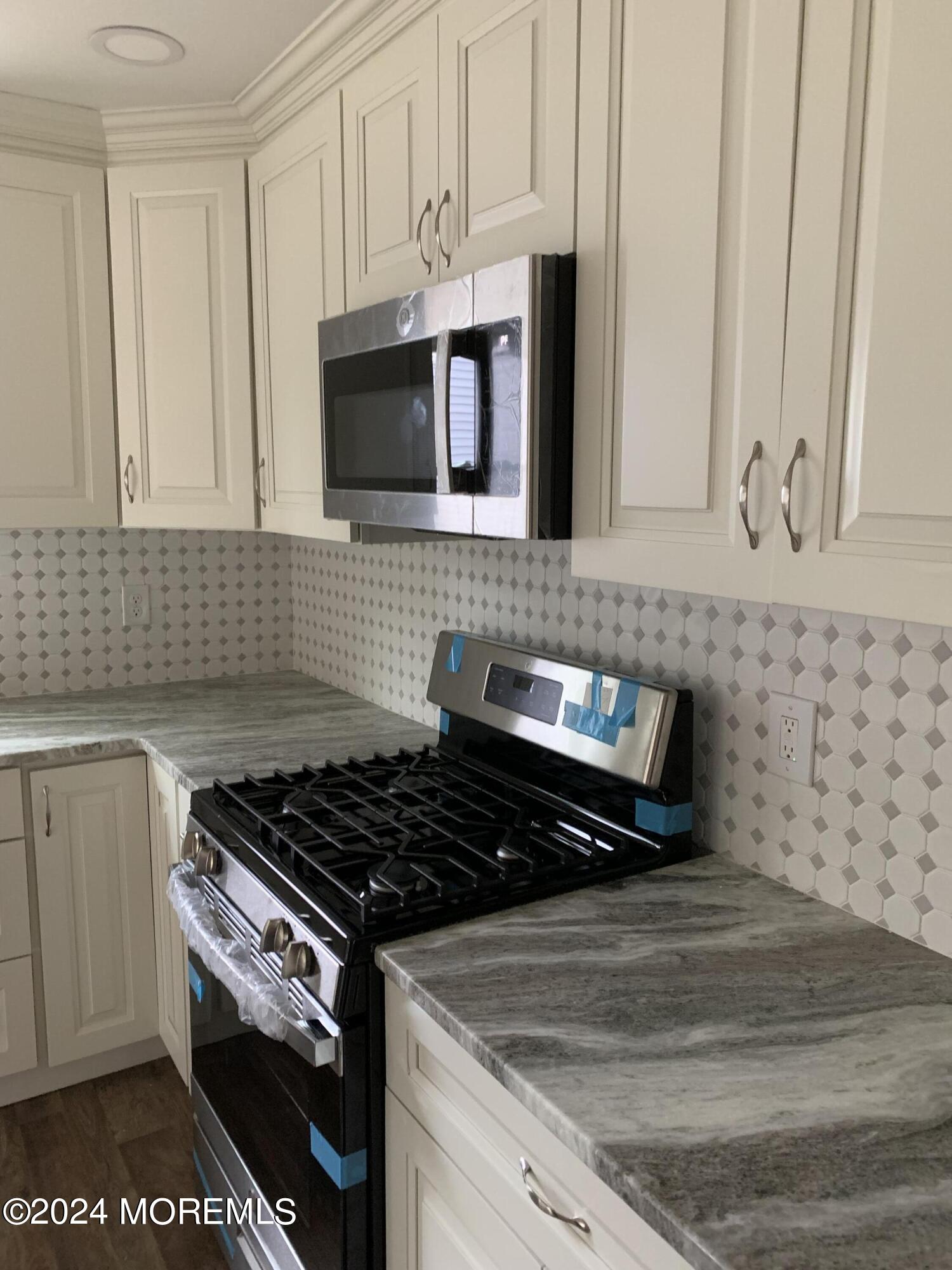 53 Sofia Drive, Manalapan, New Jersey image 3