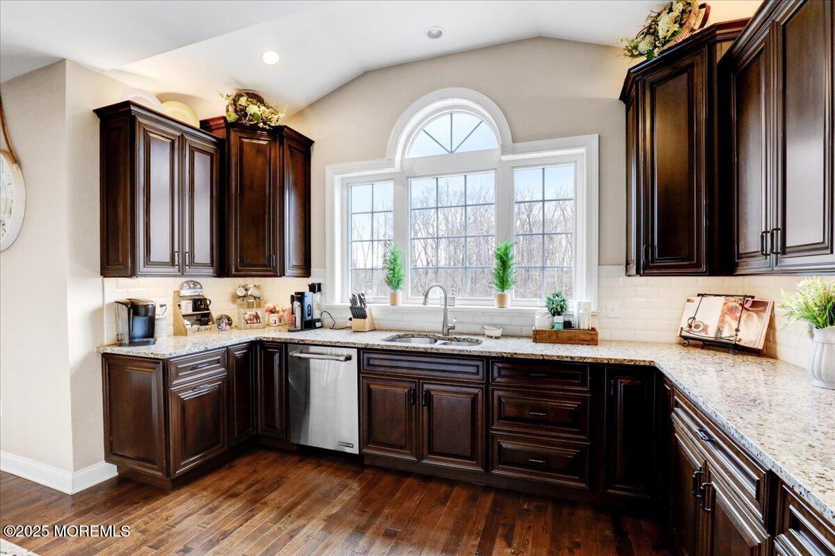 2 Weathervane Circle, Cream Ridge, New Jersey image 34