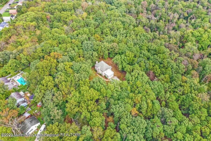2557 Huckleberry Road