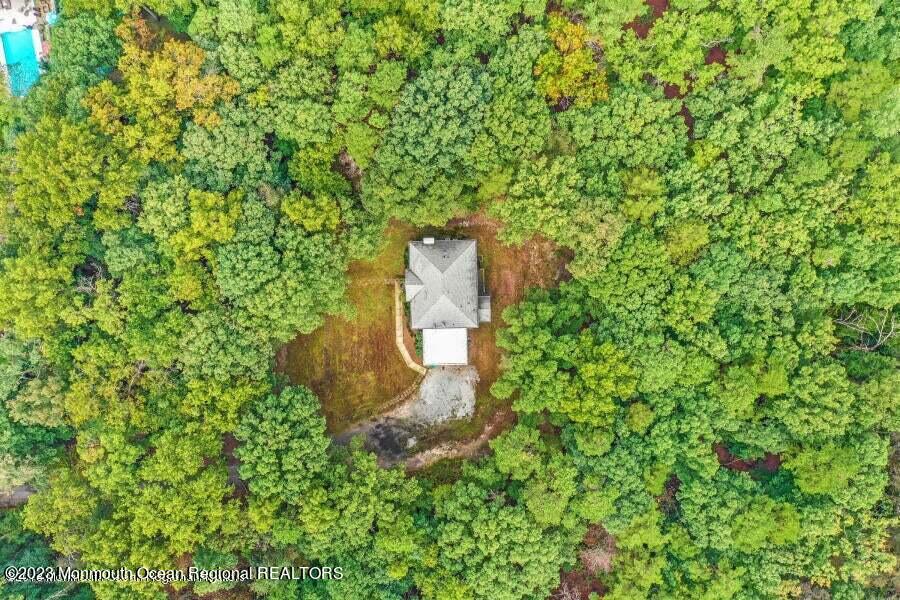 2557 Huckleberry Road