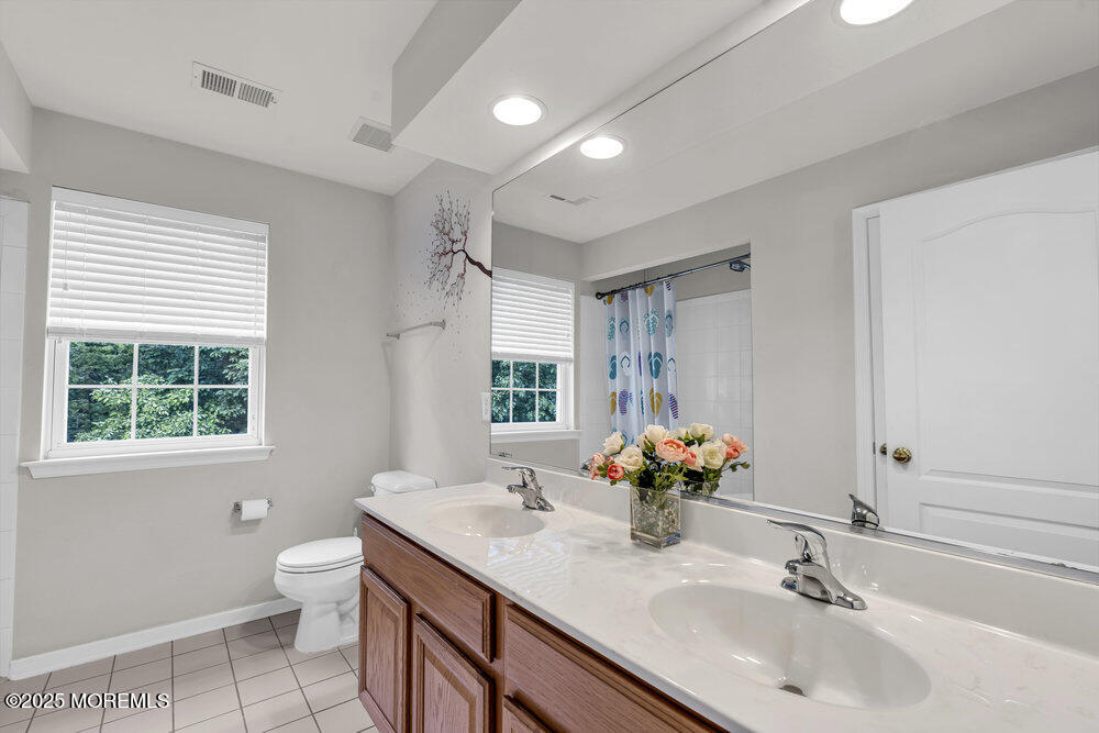 8 Connor Drive, Manalapan, New Jersey image 36