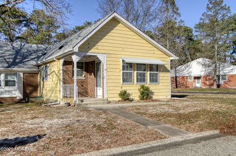 11 Mohican Lane B Whiting NJ 08759