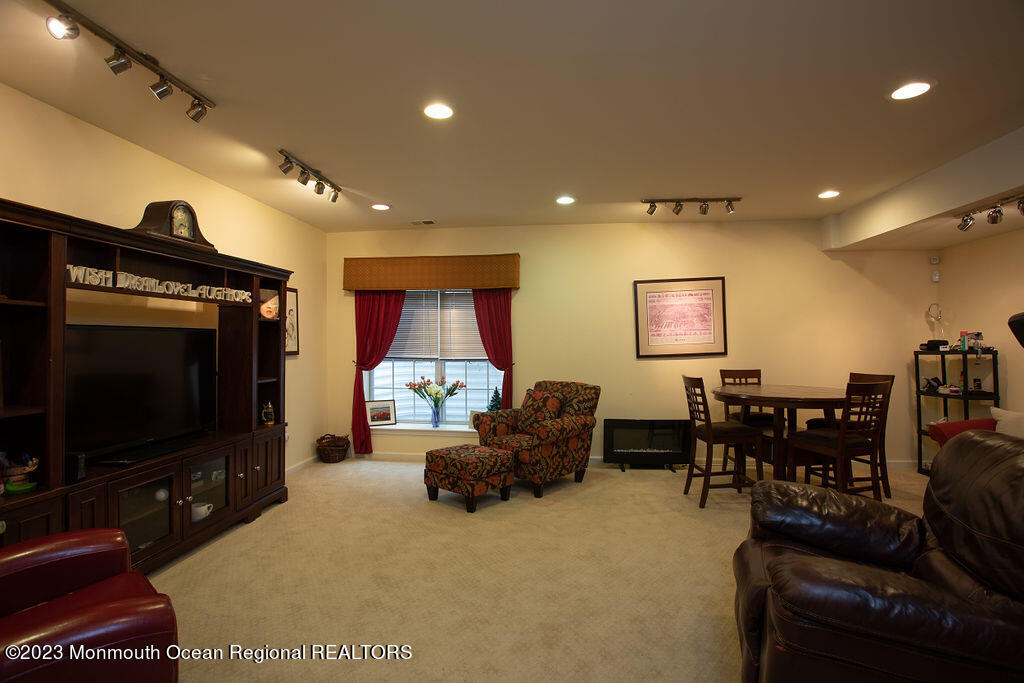 304 Hawthorne Lane, Barnegat, New Jersey image 28