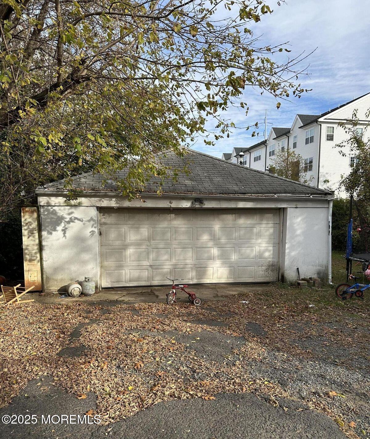 191 Bridge Avenue