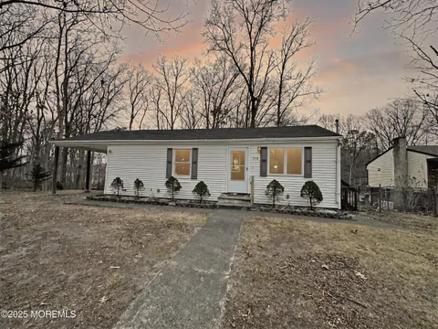 MLS: 22507264