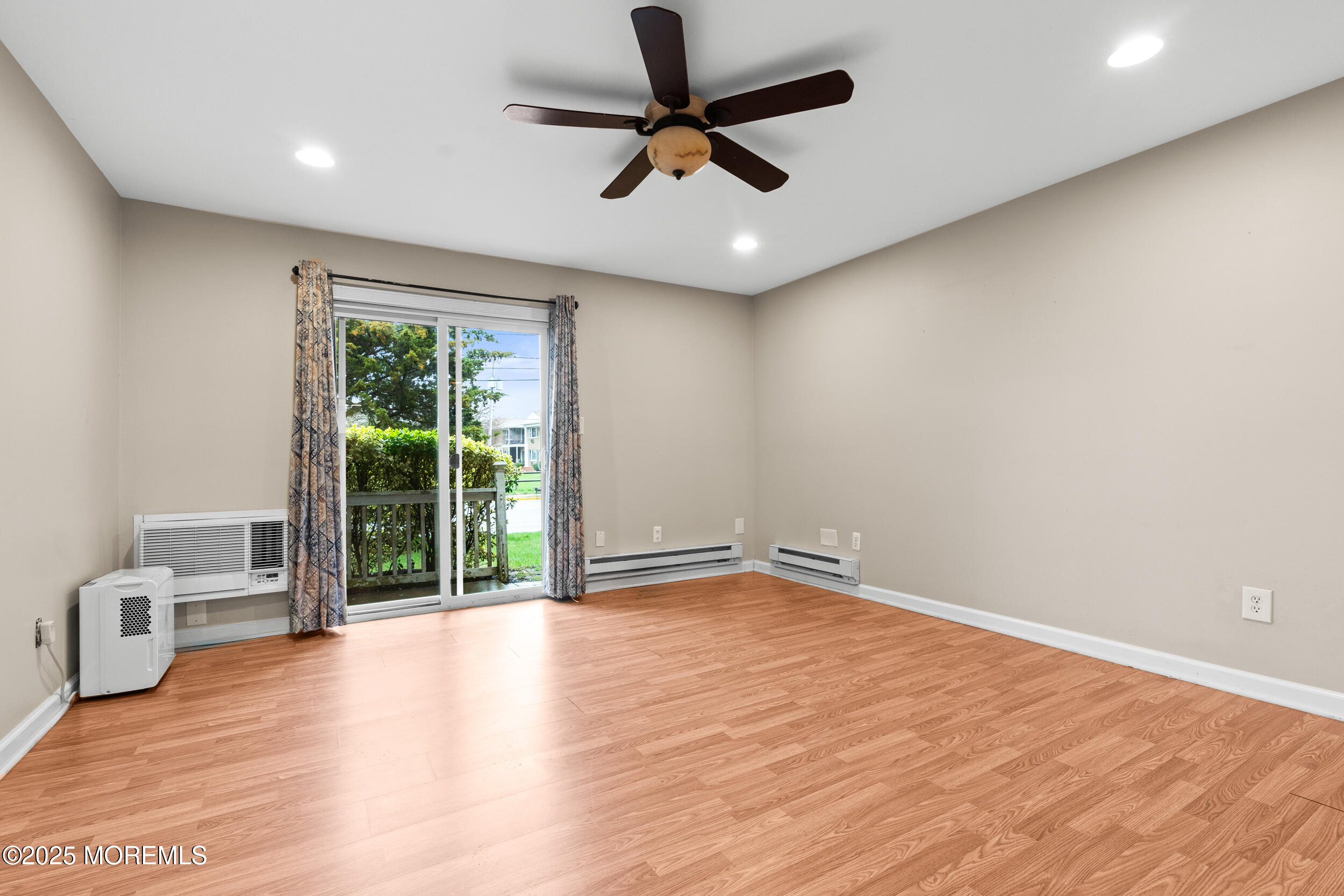 321-323 Shore Drive #3, Highlands, New Jersey image 6