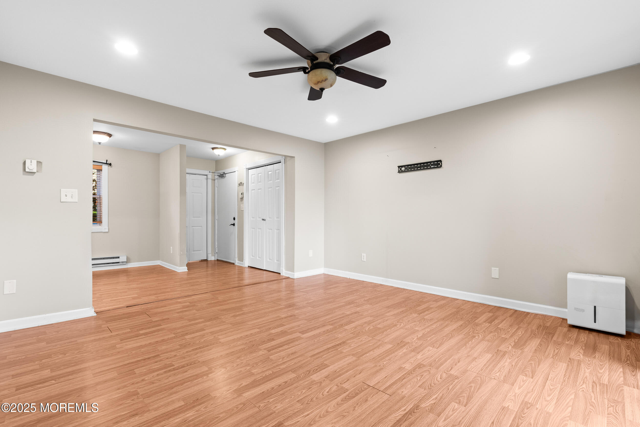 321-323 Shore Drive #3, Highlands, New Jersey image 5