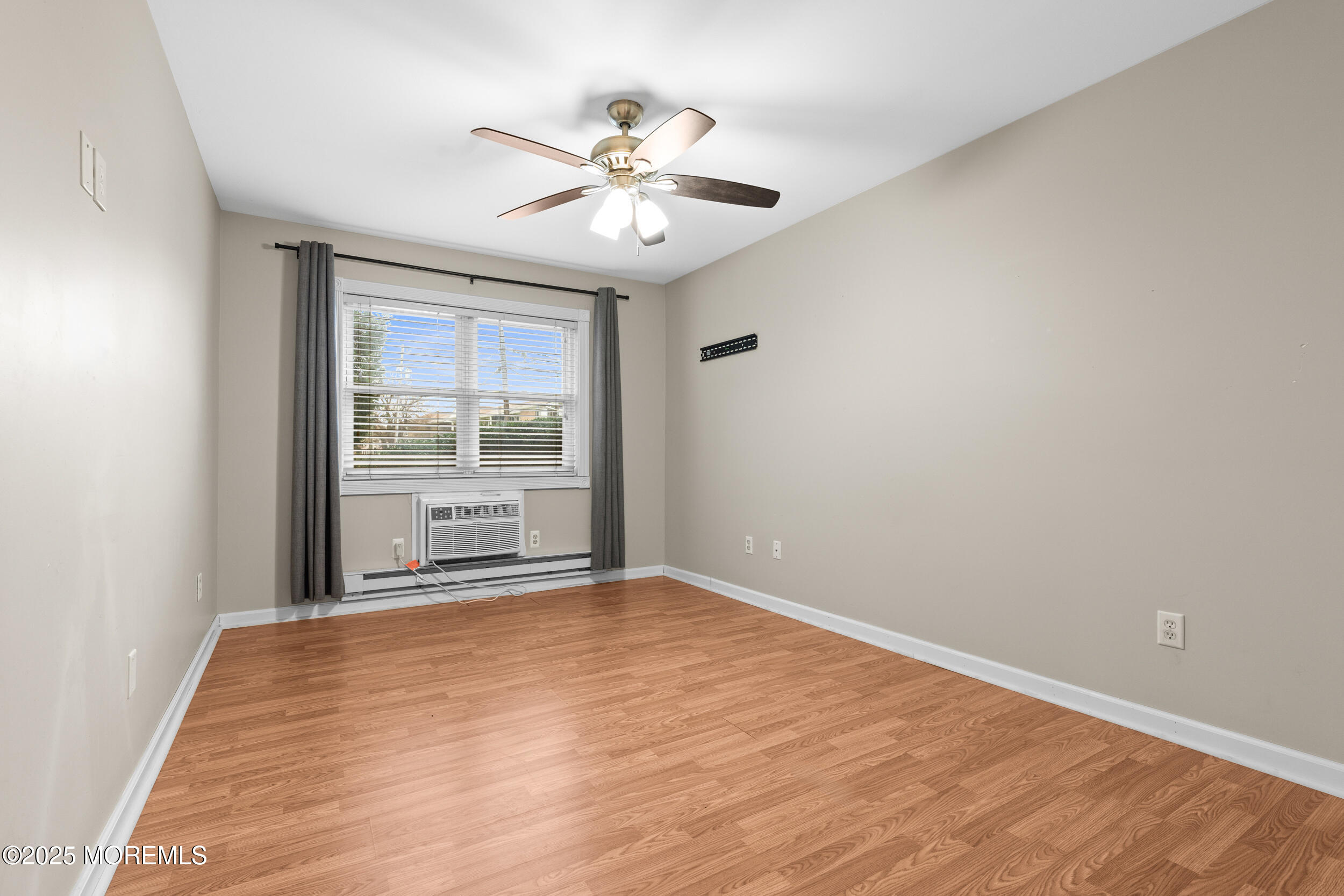 321-323 Shore Drive #3, Highlands, New Jersey image 13