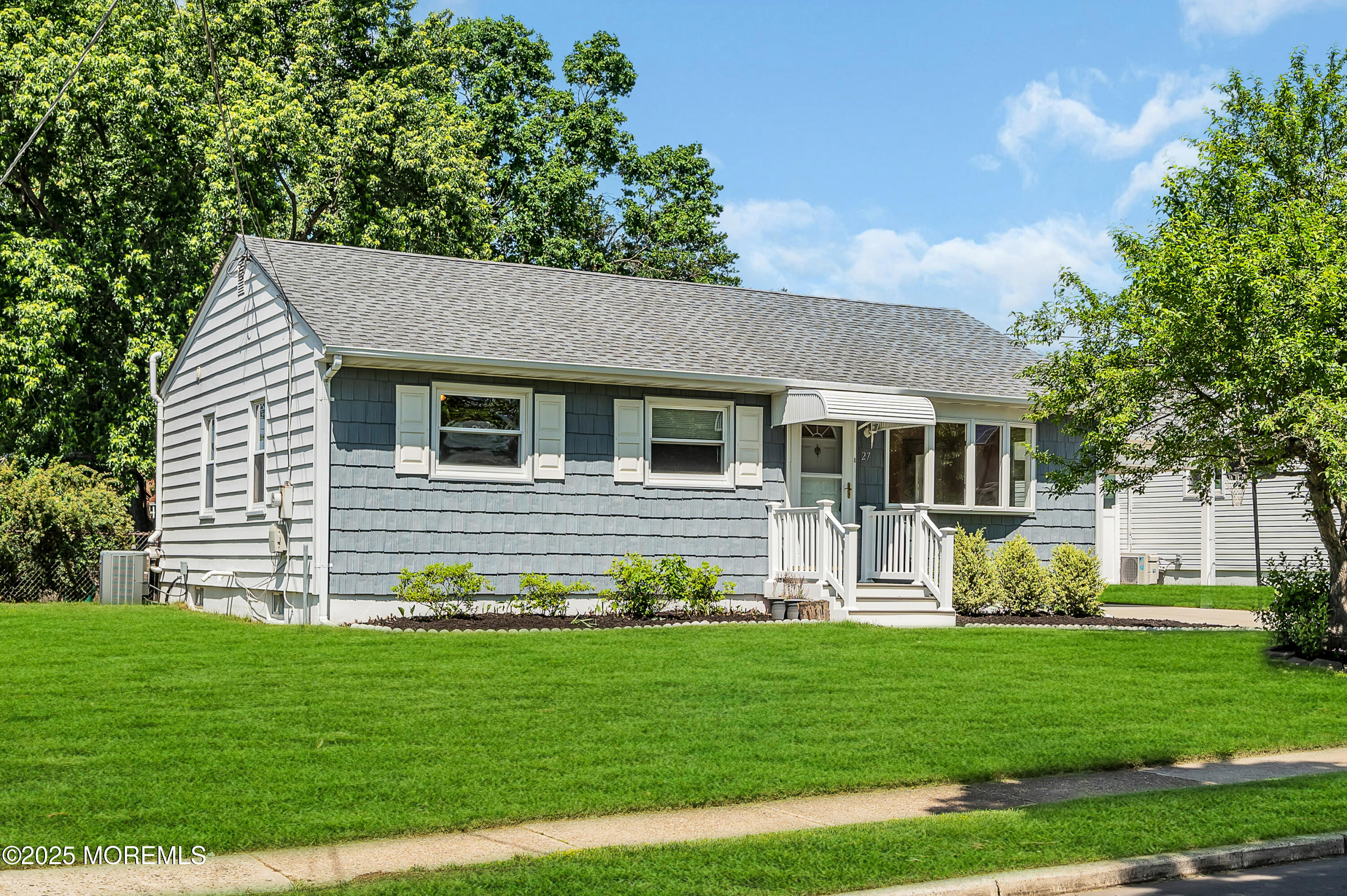 27 Willow Road, Bordentown, New Jersey image 1