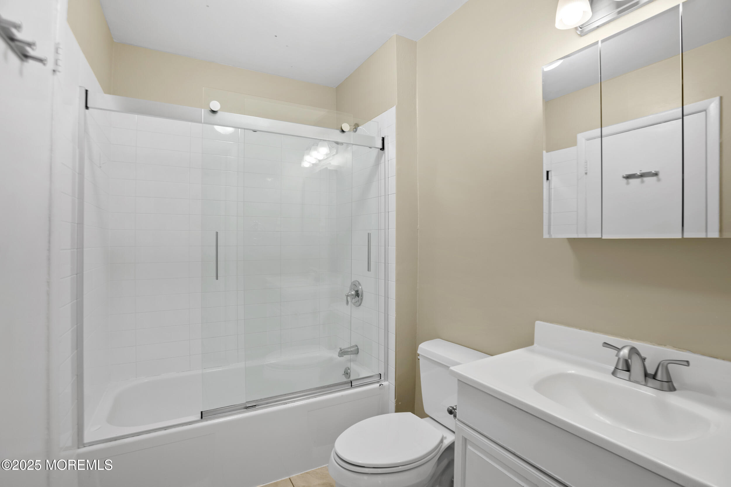162 Tudor Court, Lakewood, New Jersey image 13