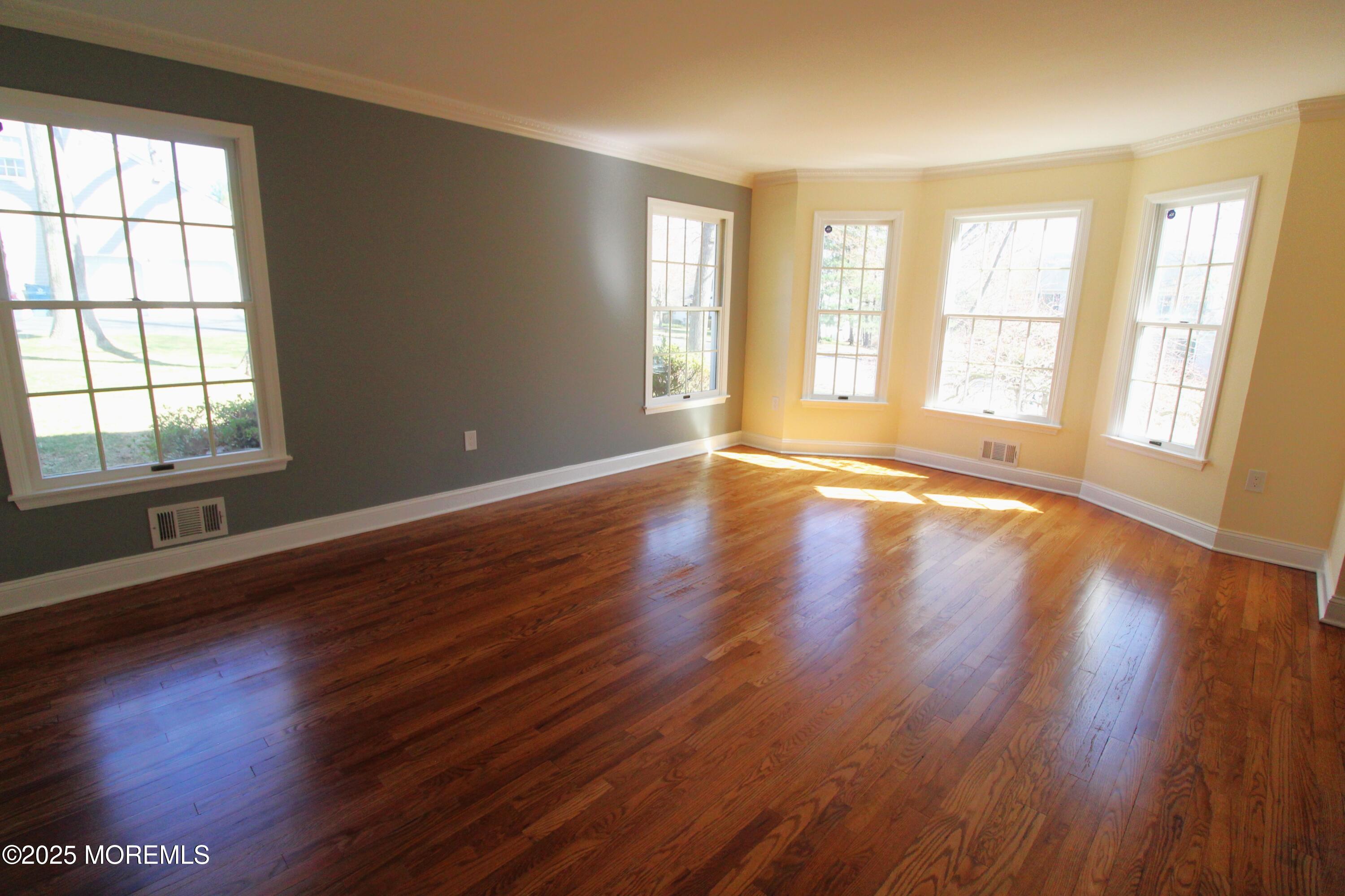 13 Tanglewood Place, Monroe Township, New Jersey image 10