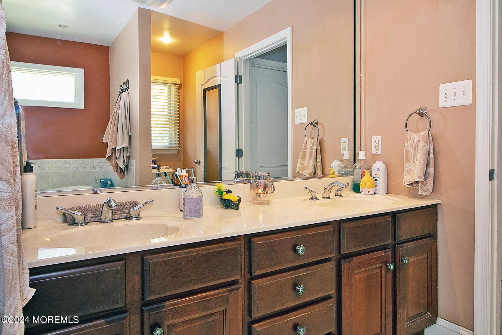 West Creek, New Jersey 08092, United States, 4 Bedrooms Bedrooms, ,3 BathroomsBathrooms,Residential,Pending,46585