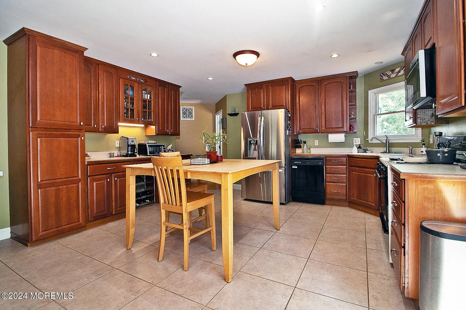 West Creek, New Jersey 08092, United States, 4 Bedrooms Bedrooms, ,3 BathroomsBathrooms,Residential,Pending,46585