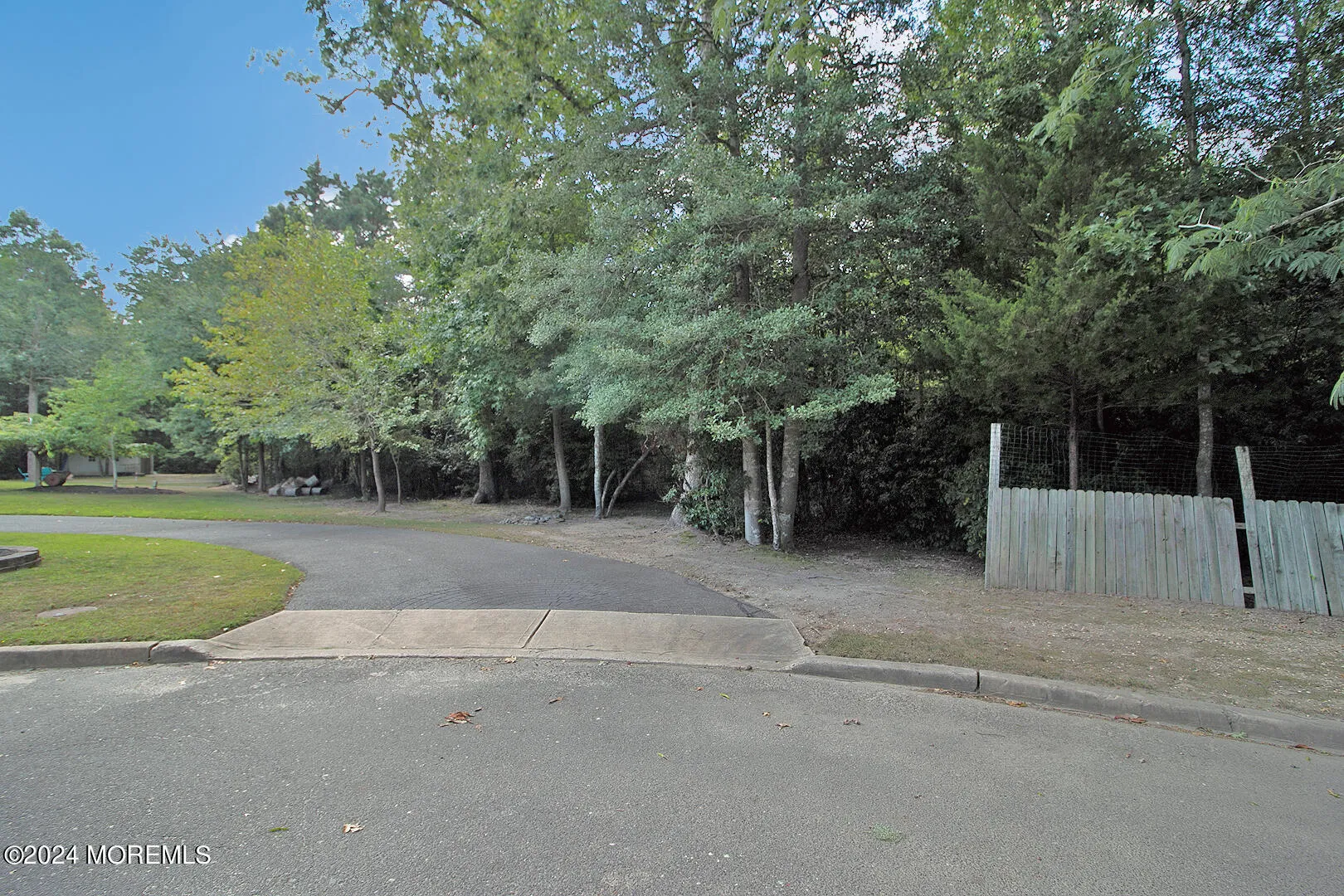 West Creek, New Jersey 08092, United States, 4 Bedrooms Bedrooms, ,3 BathroomsBathrooms,Residential,Pending,46585