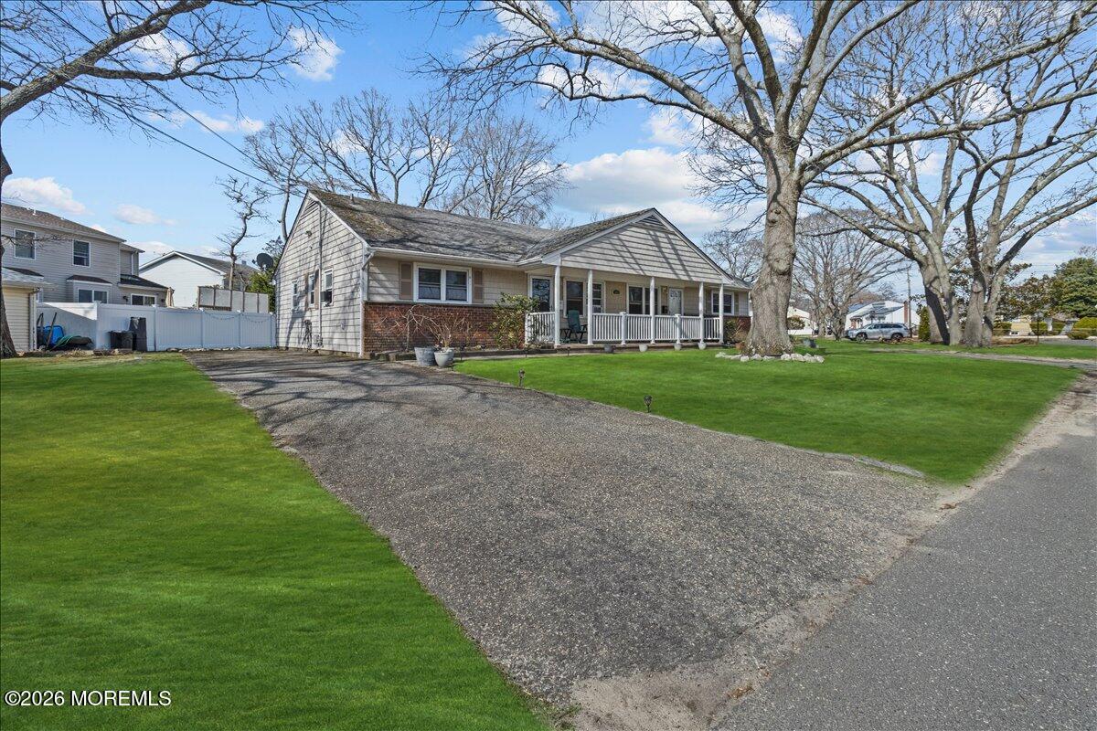 1003 Hollywood Boulevard