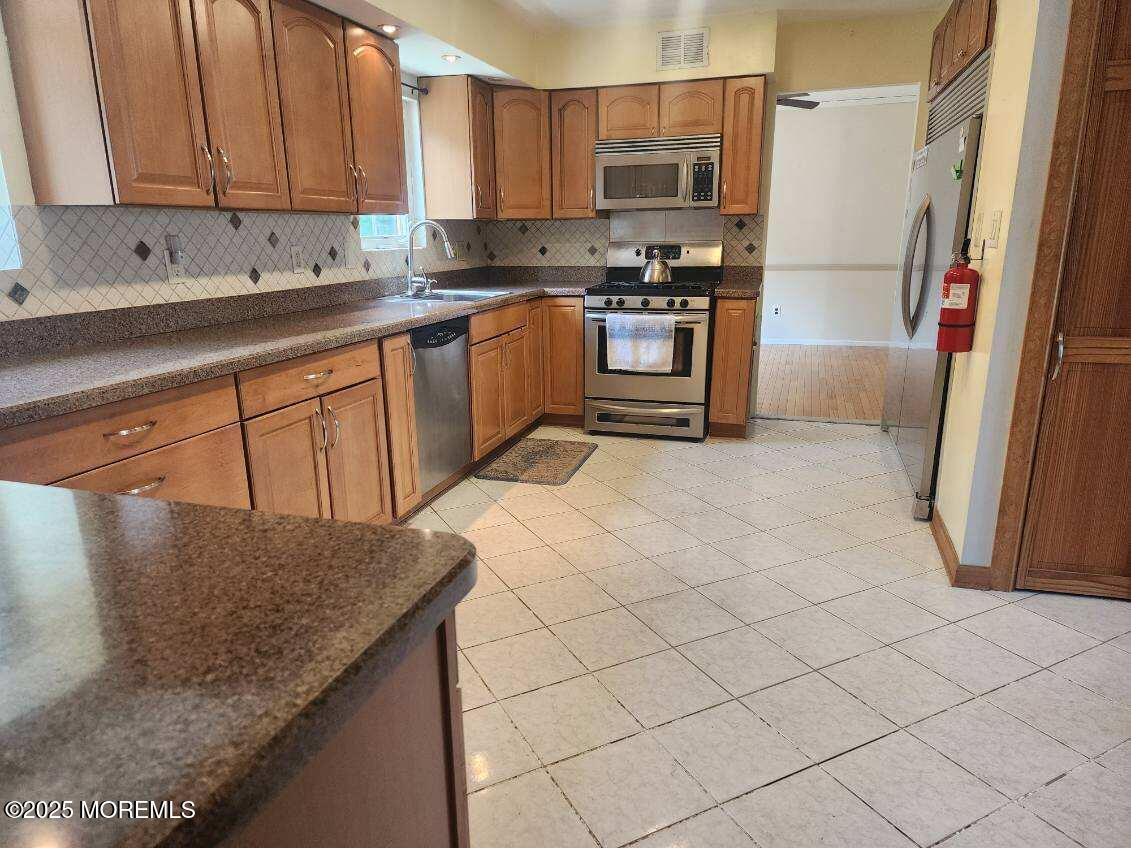 2417 Polhemus Road, Toms River, New Jersey image 6