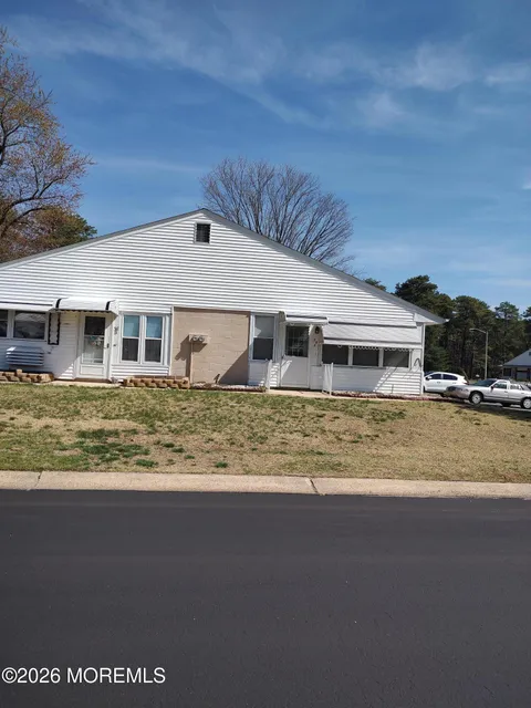 MLS: 22609758