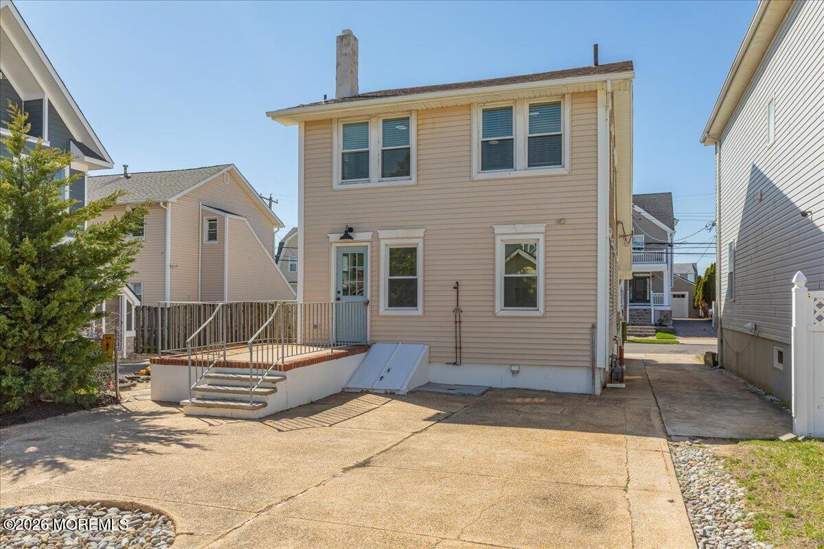Belmar, New Jersey, 07719, United States, 5 Bedrooms Bedrooms, ,2 BathroomsBathrooms,Residential,Active,2035139