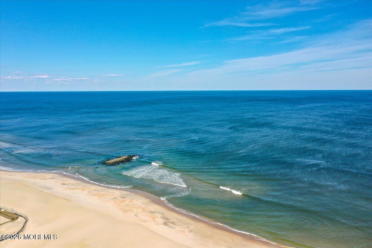 Belmar, New Jersey, 07719, United States, 5 Bedrooms Bedrooms, ,2 BathroomsBathrooms,Residential,Active,2035139