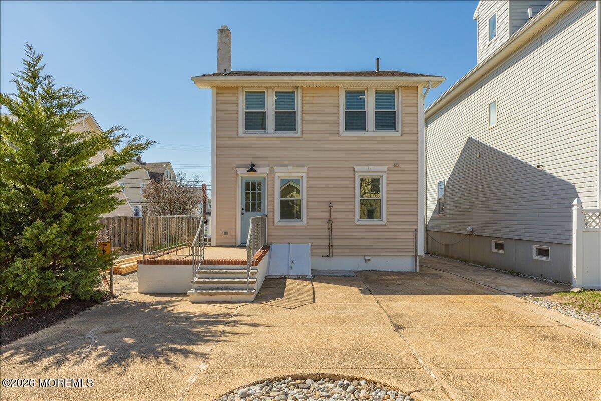 Belmar, New Jersey, 07719, United States, 5 Bedrooms Bedrooms, ,2 BathroomsBathrooms,Residential,Active,2035139