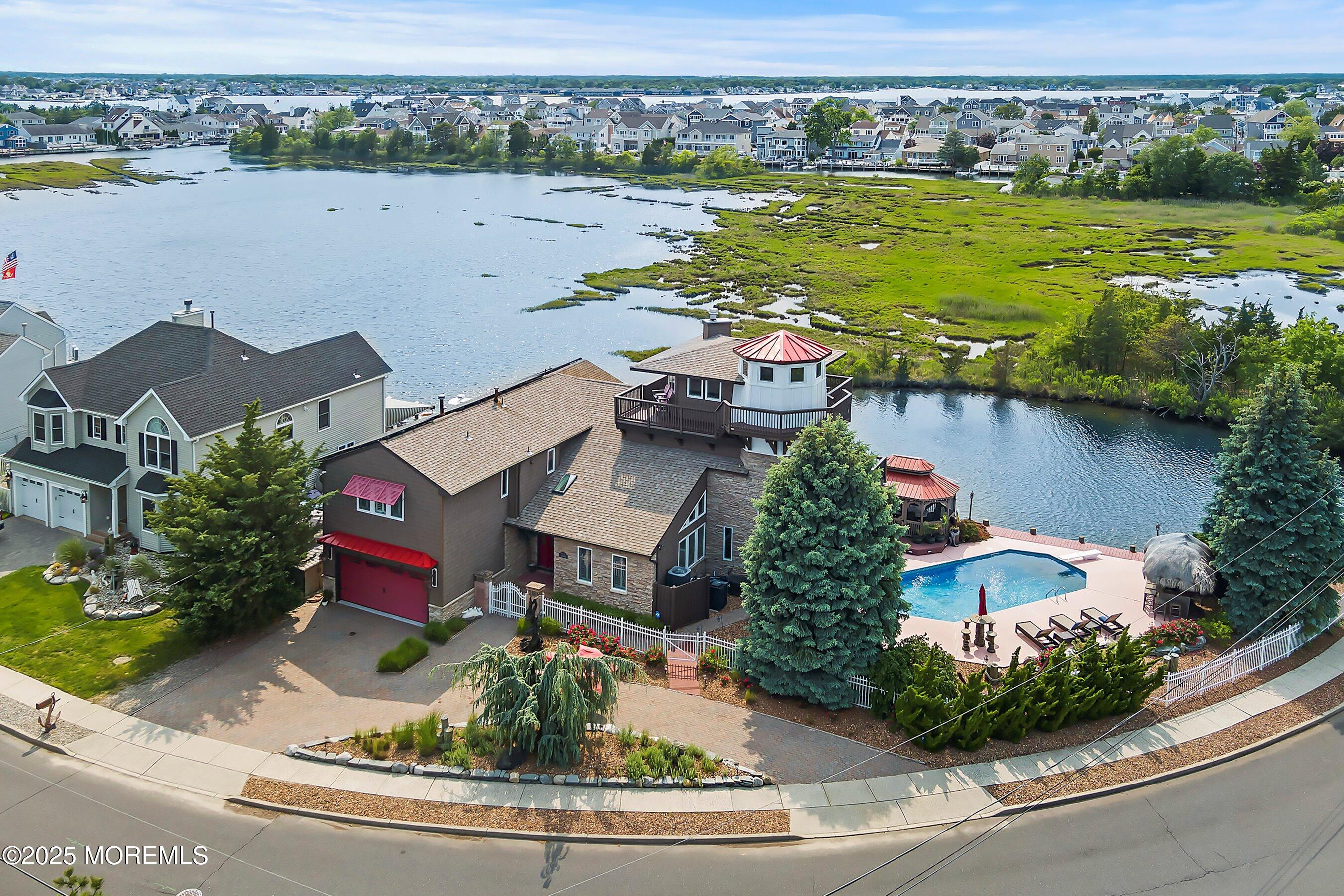 54 Cedar Island Drive