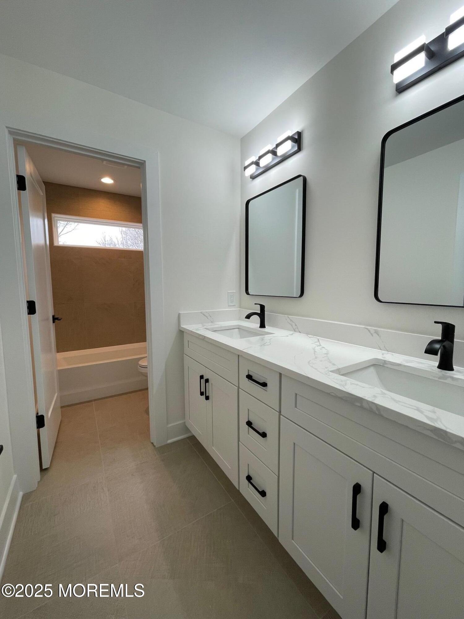 1656 N Bay Avenue, Toms River, New Jersey image 13