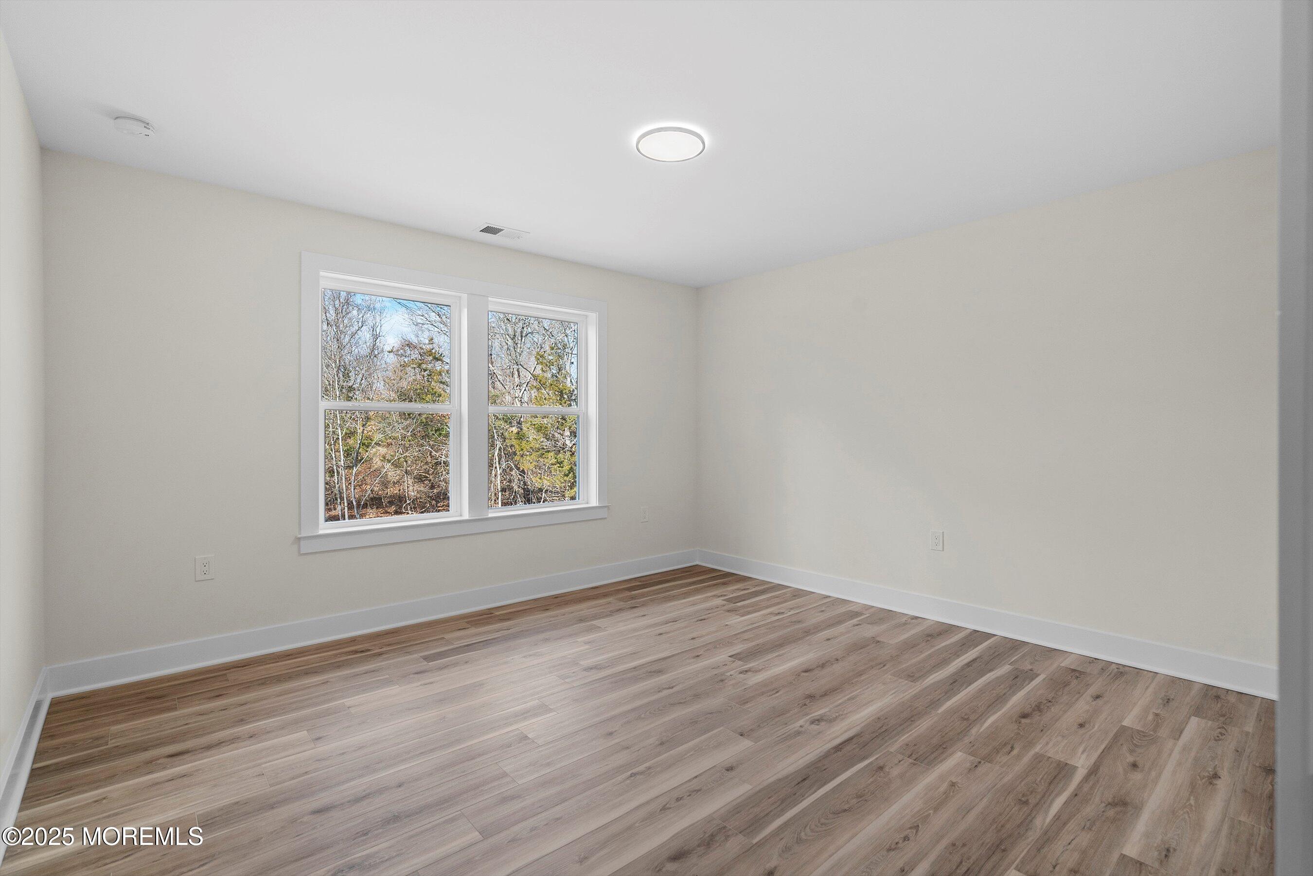 1656 N Bay Avenue, Toms River, New Jersey image 21
