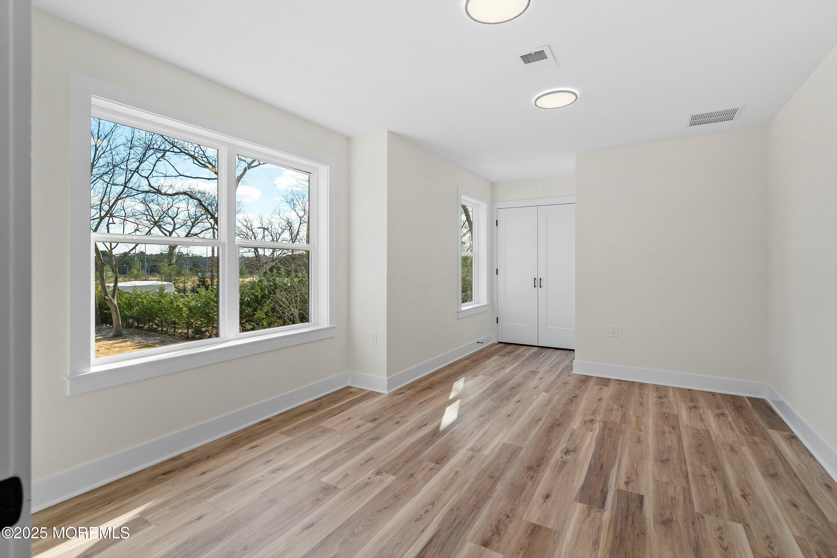 1656 N Bay Avenue, Toms River, New Jersey image 22