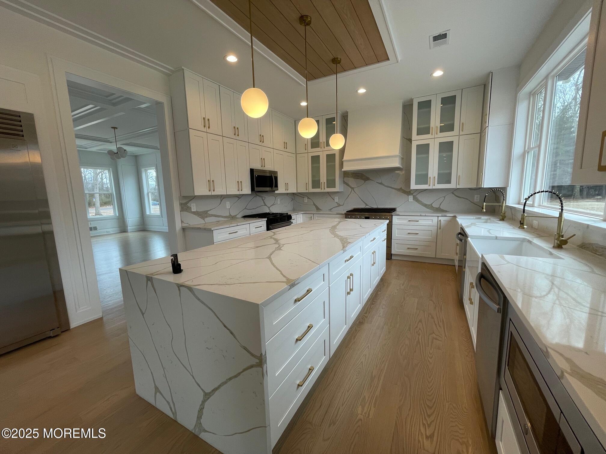 1656 N Bay Avenue, Toms River, New Jersey image 9