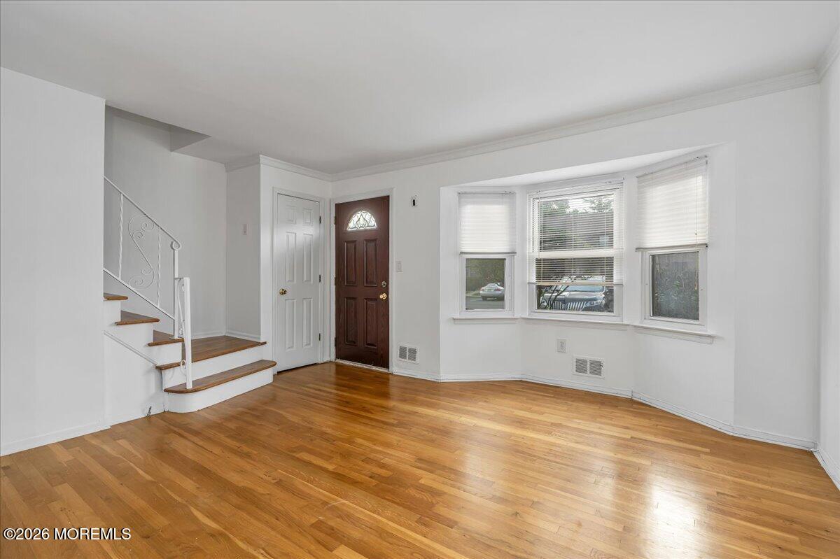 69 Village Green Way
