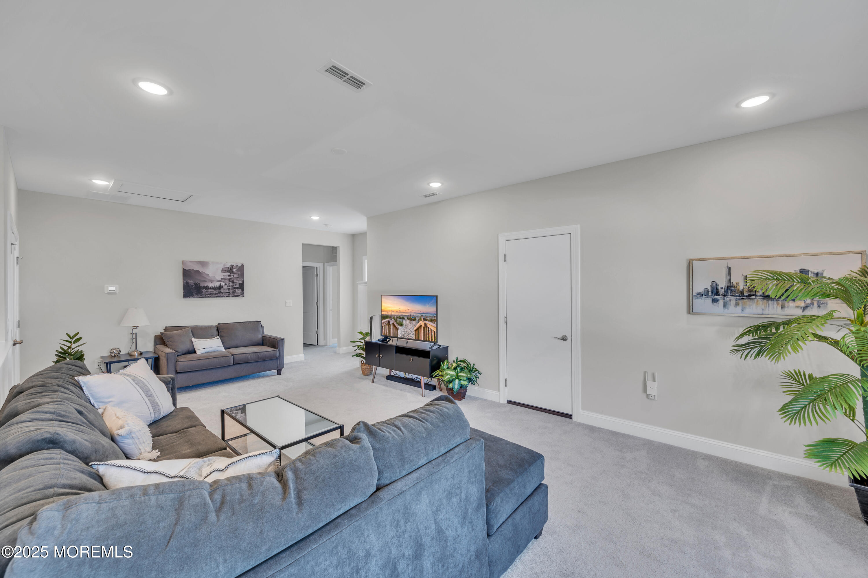 22 Sanctuary Lane, Farmingdale, New Jersey image 26