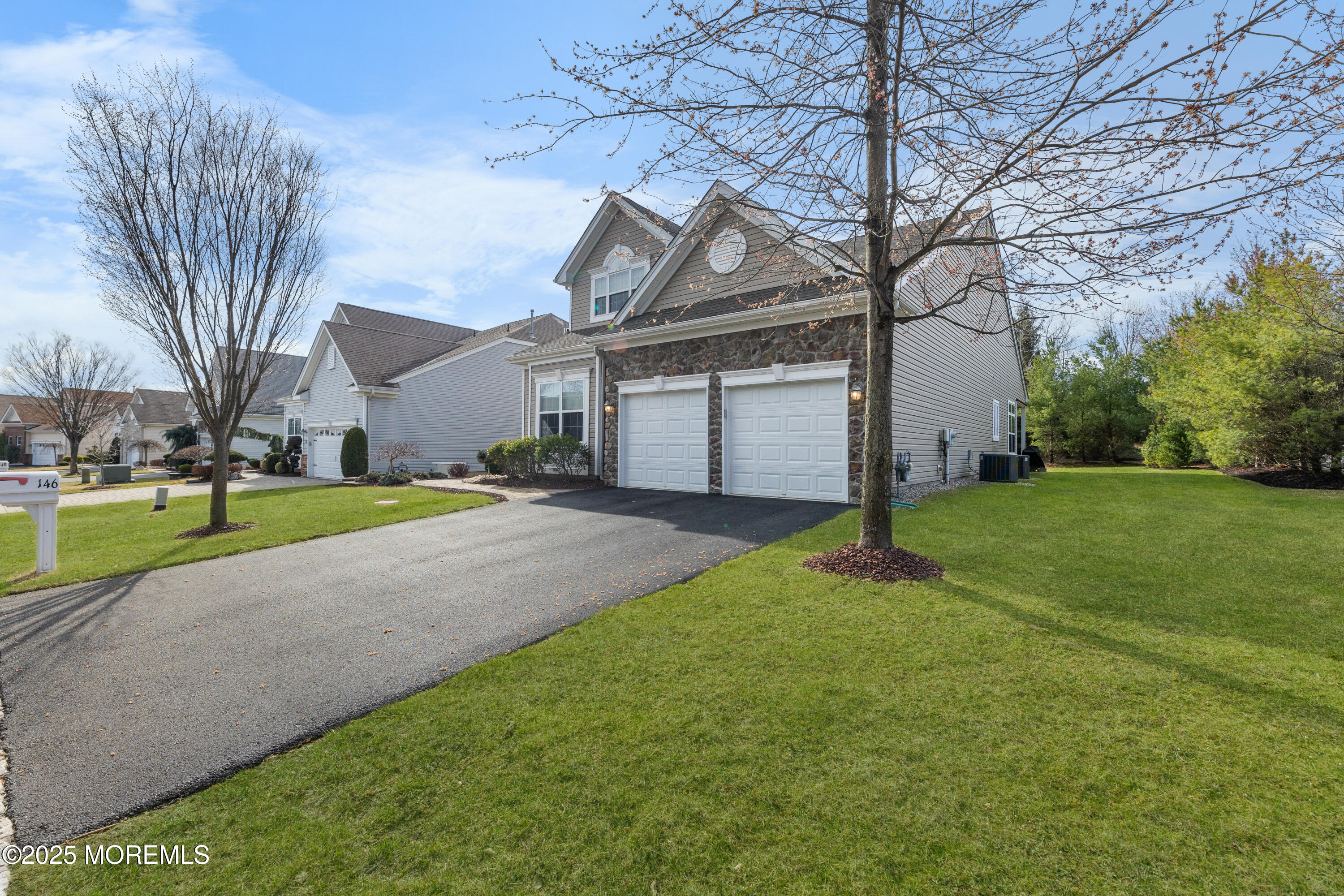 146 Diamond Spring Drive, Monroe Township, New Jersey image 4