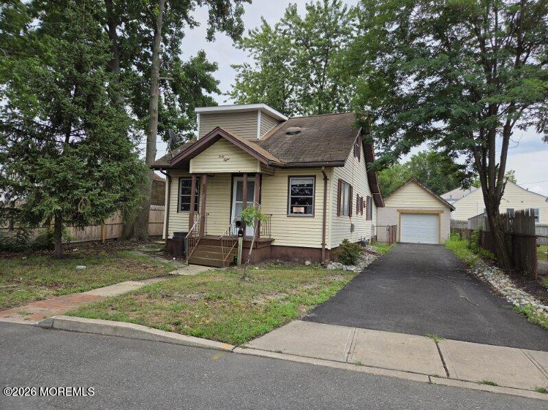 48 Leola Avenue