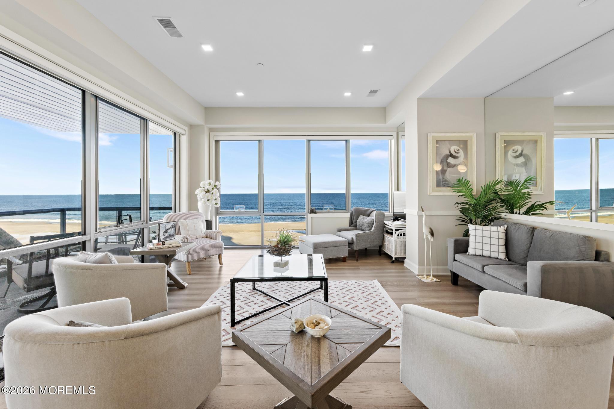 365 N Ocean Boulevard 301