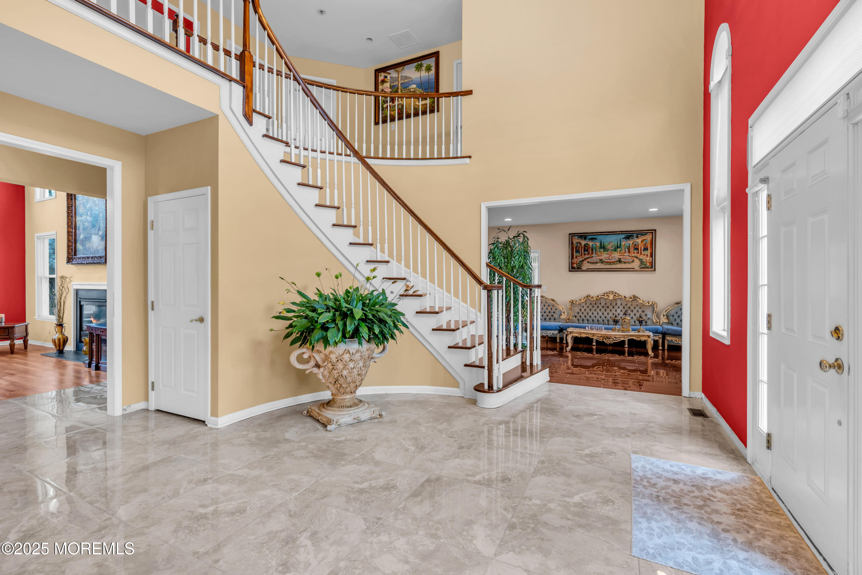8 Saxon Court, Freehold, New Jersey image 7