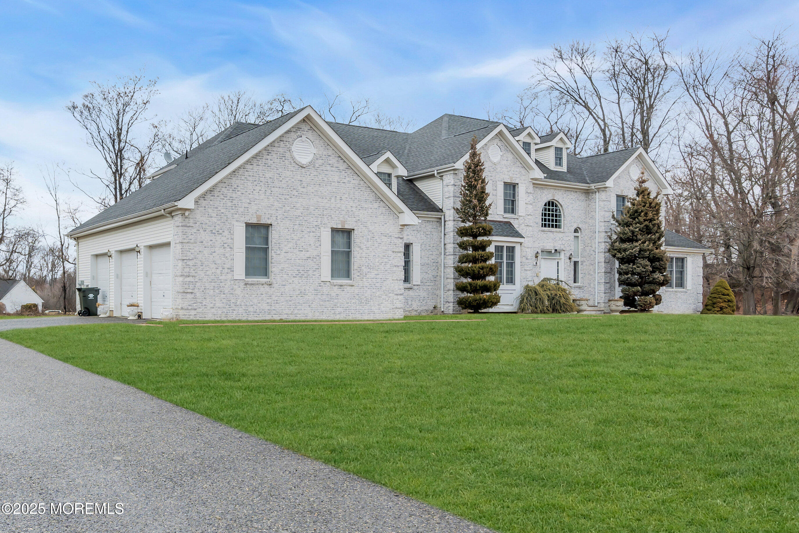 8 Saxon Court, Freehold, New Jersey image 2