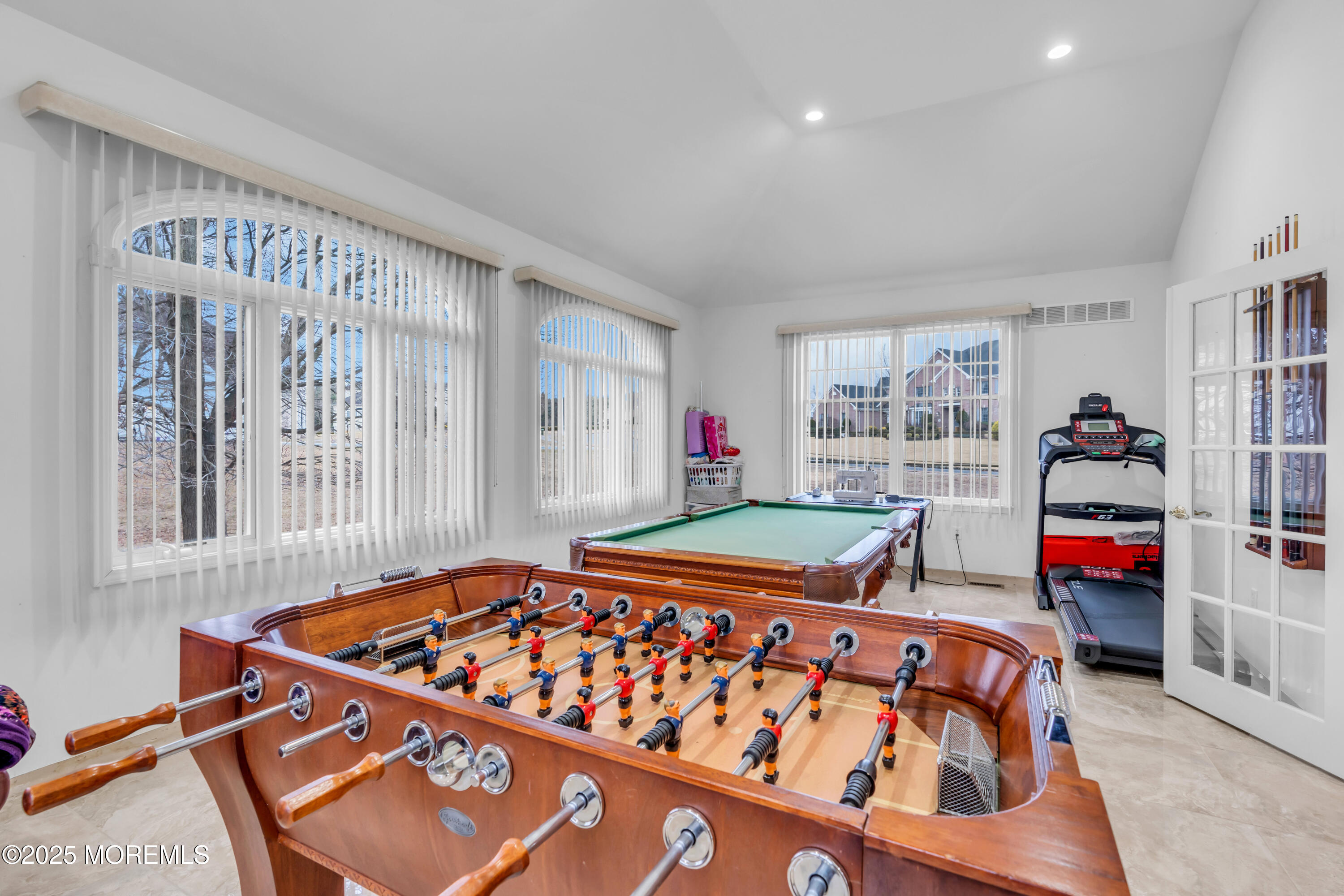 8 Saxon Court, Freehold, New Jersey image 15
