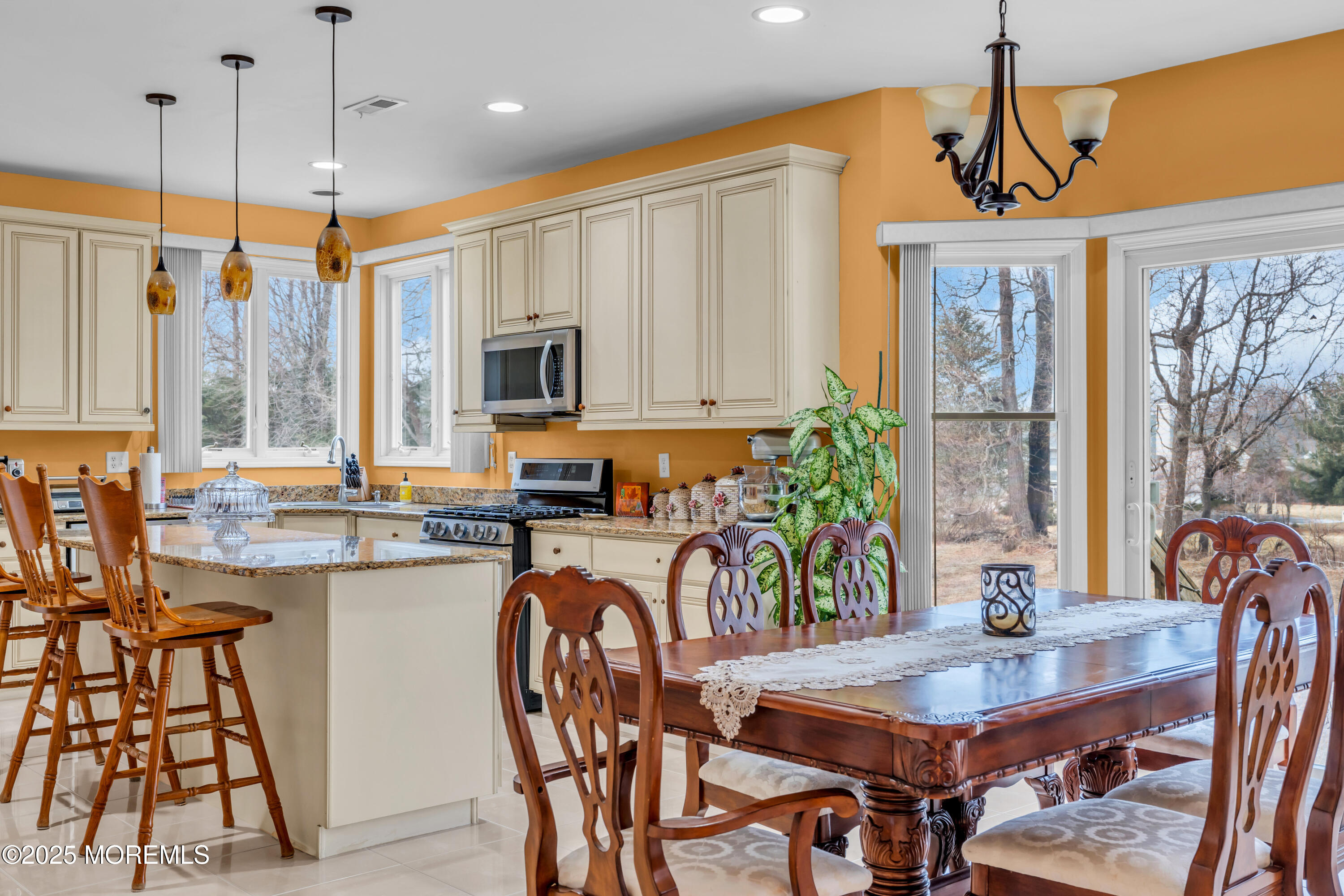 8 Saxon Court, Freehold, New Jersey image 27