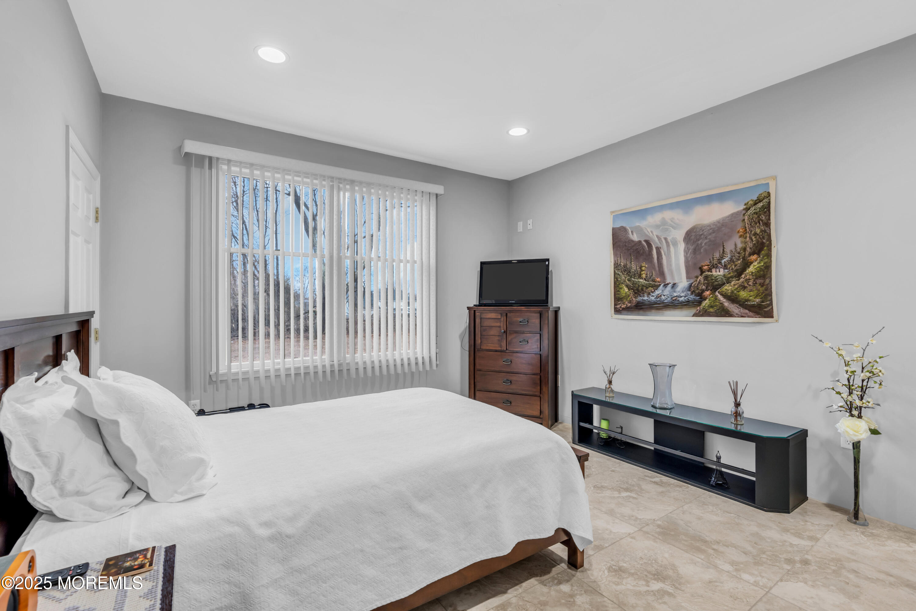 8 Saxon Court, Freehold, New Jersey image 17