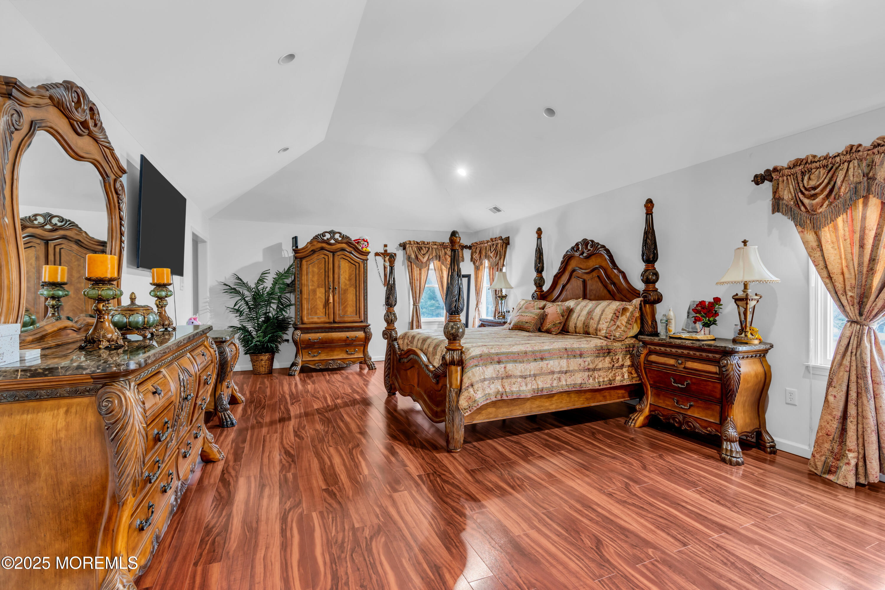 8 Saxon Court, Freehold, New Jersey image 40