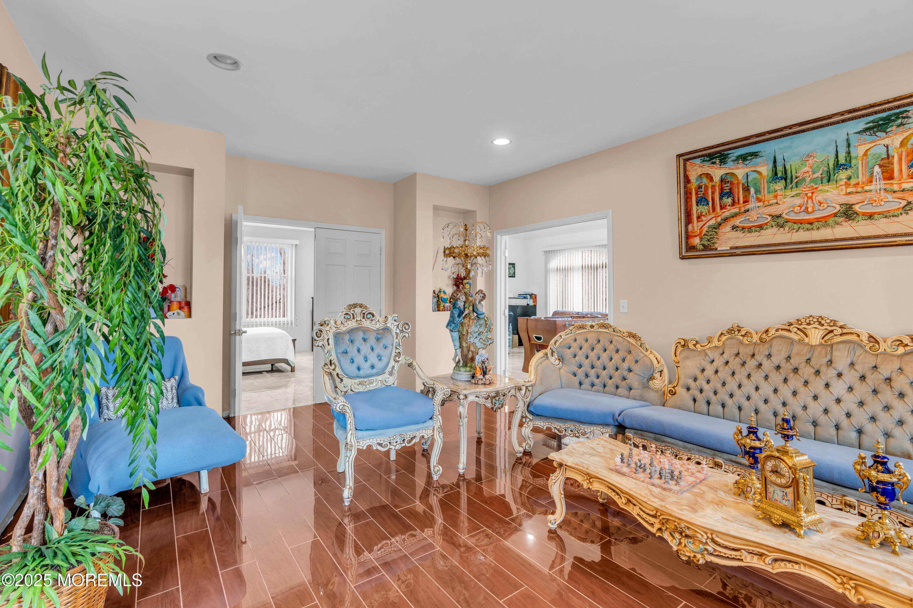 8 Saxon Court, Freehold, New Jersey image 10