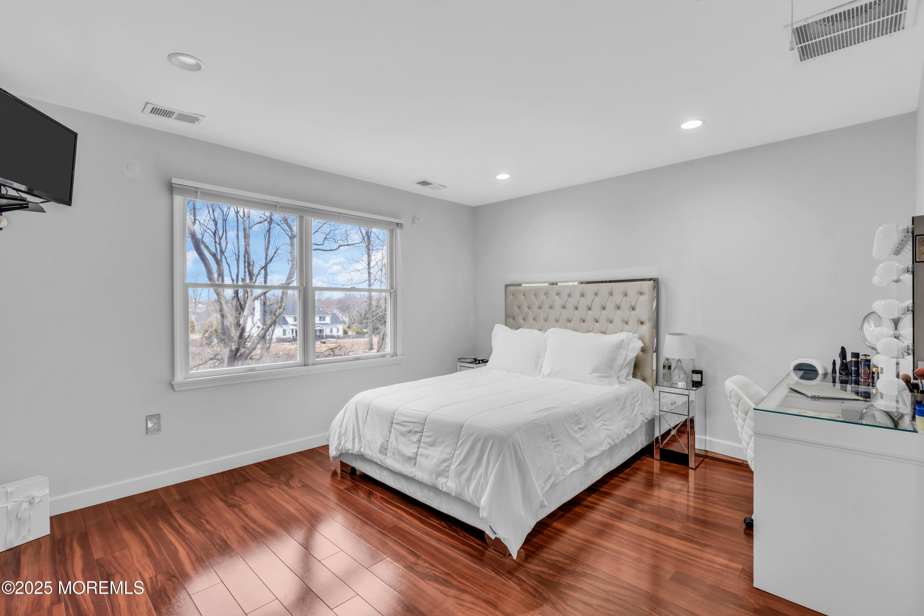 8 Saxon Court, Freehold, New Jersey image 46