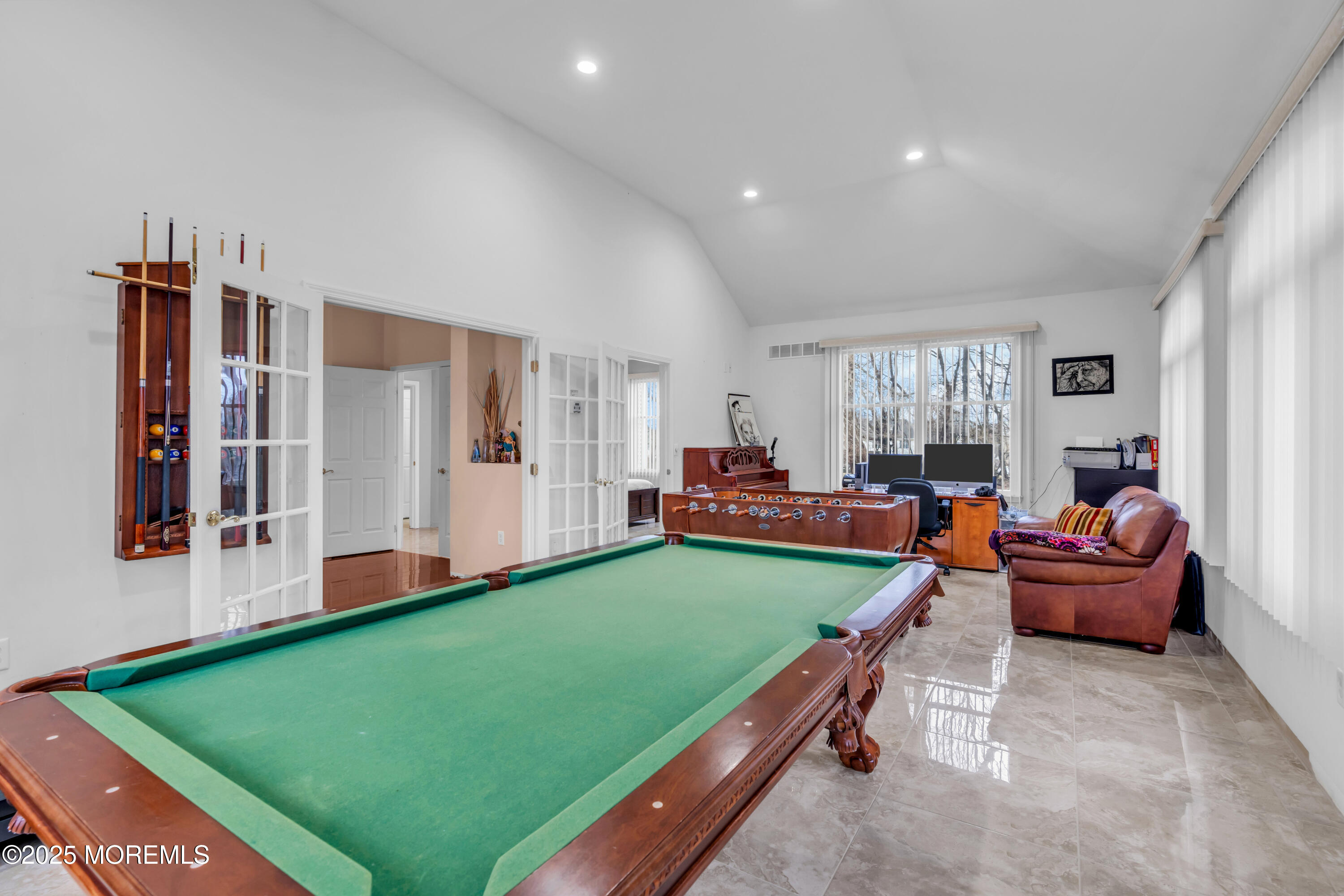 8 Saxon Court, Freehold, New Jersey image 14