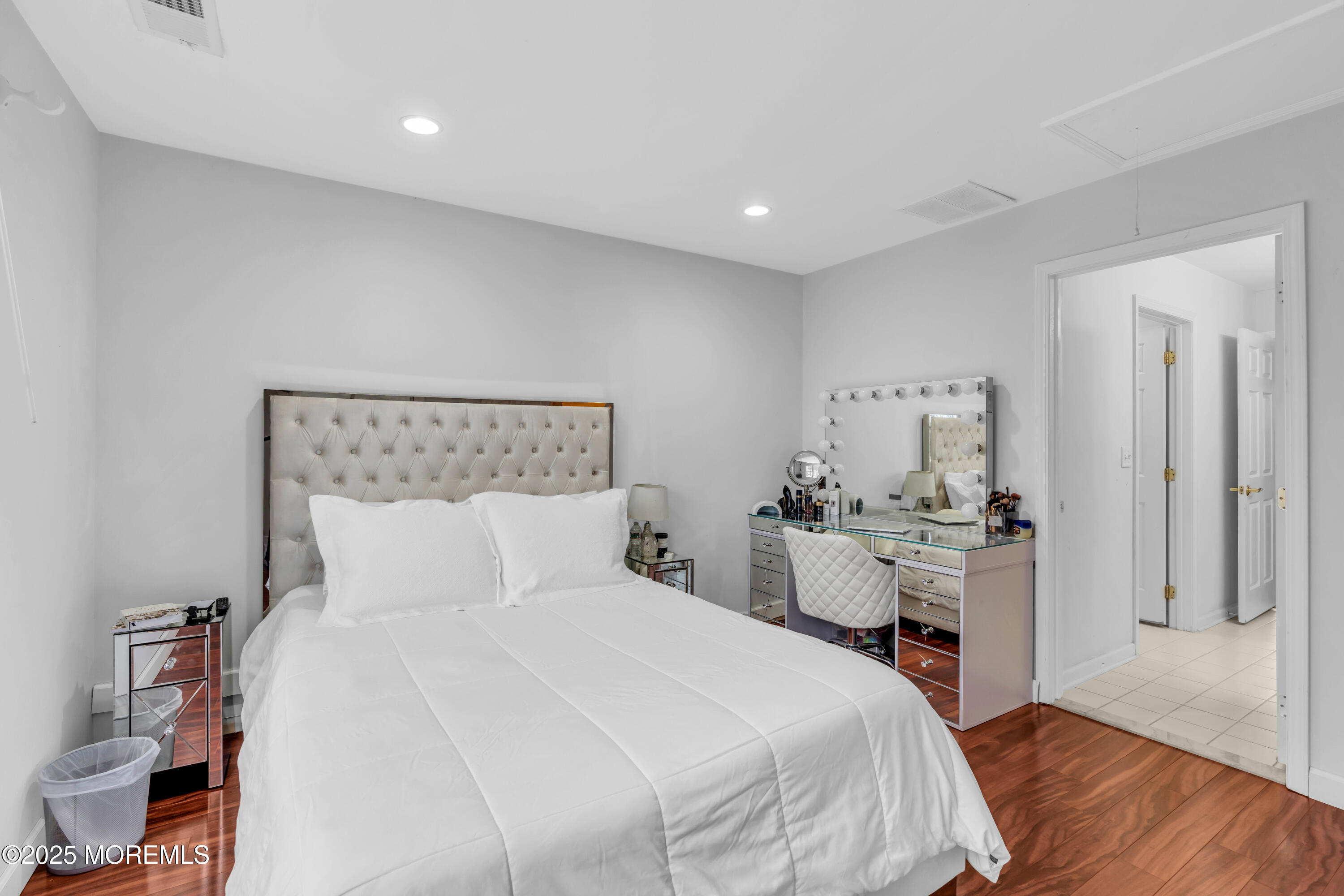 8 Saxon Court, Freehold, New Jersey image 47
