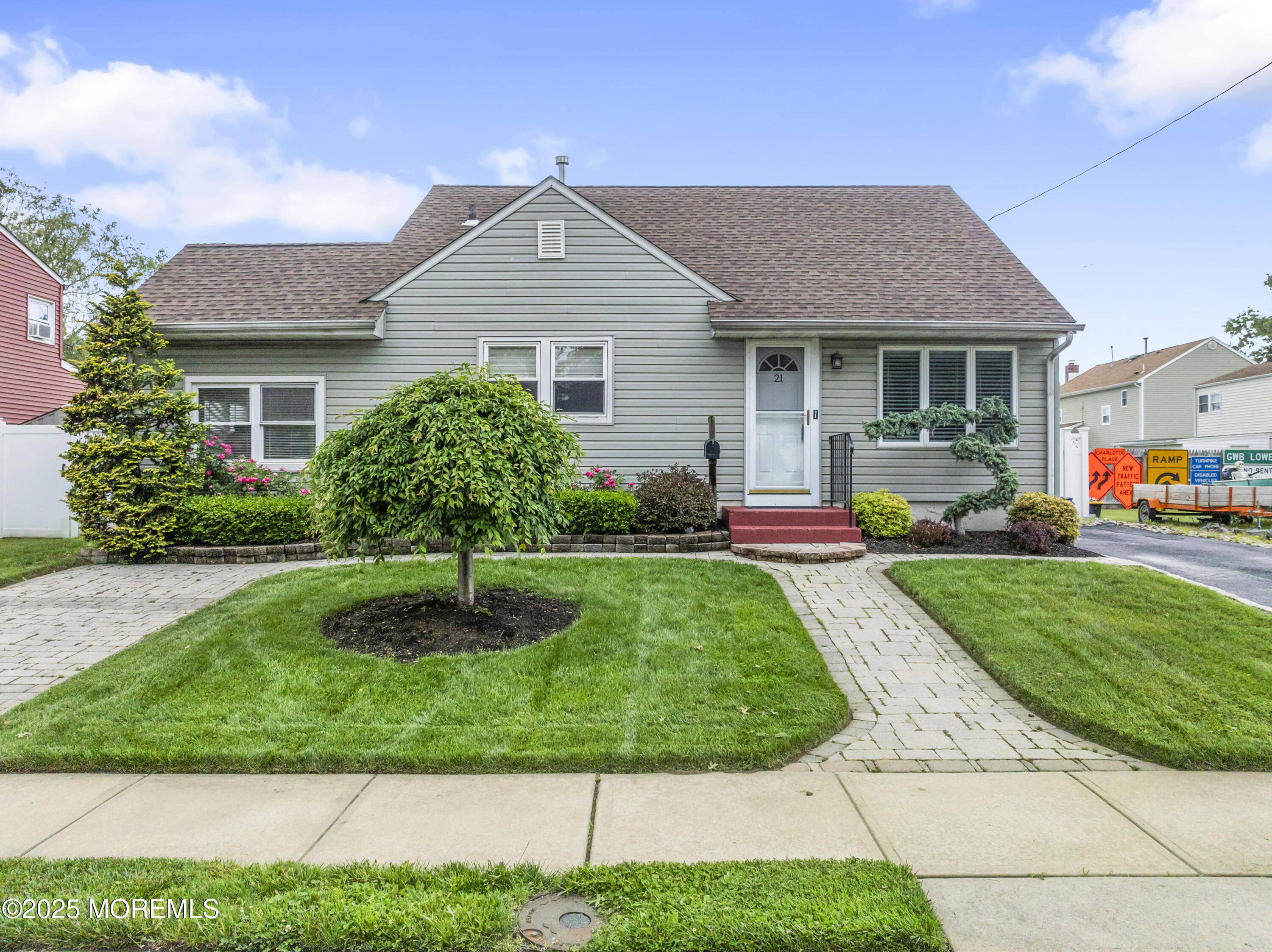 21 Haug Street, Union Beach, New Jersey image 1