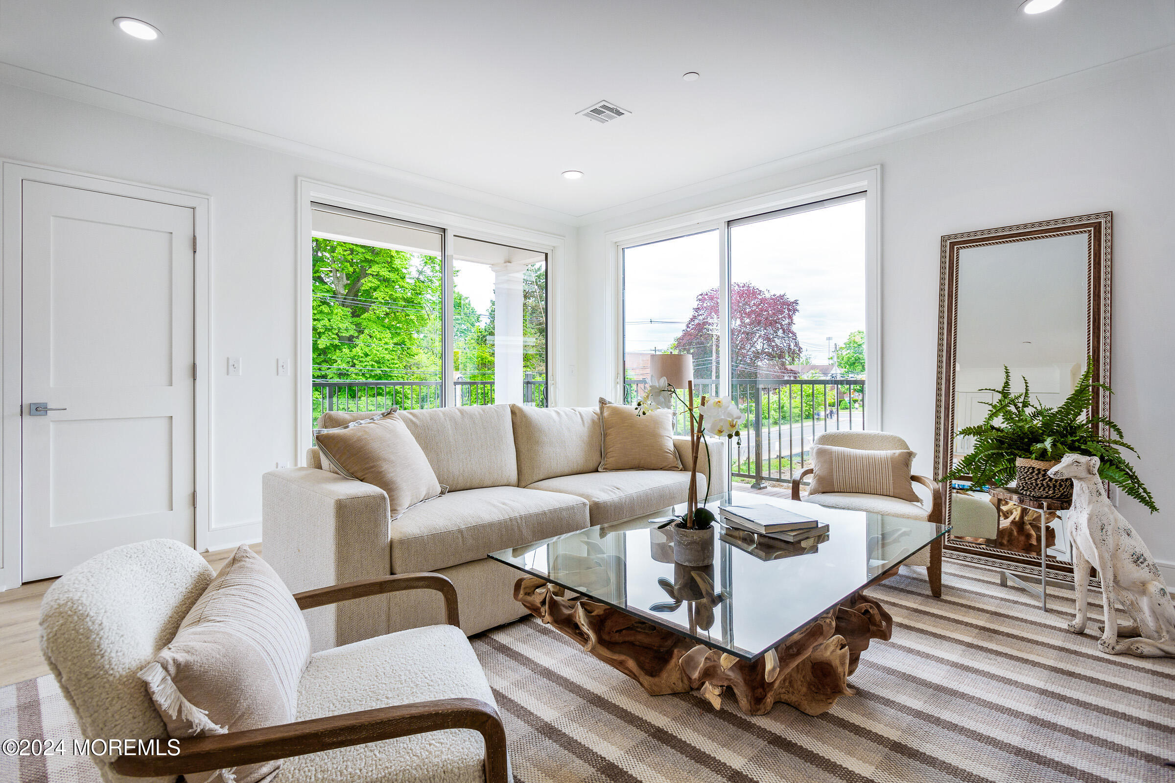 Long Branch, New Jersey 07740, United States, 2 Bedrooms Bedrooms, ,2 BathroomsBathrooms,Residential,Active,39624