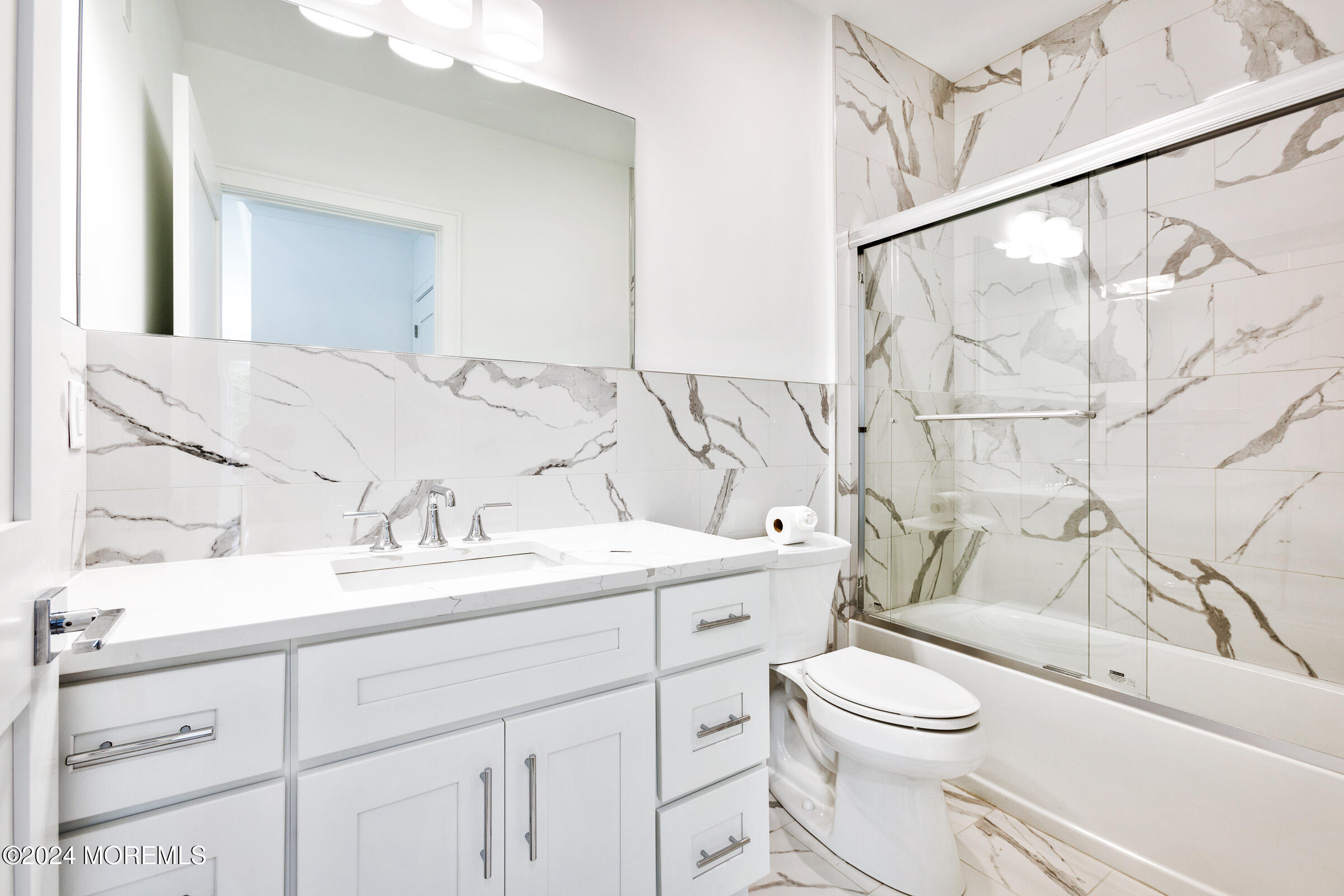 Long Branch, New Jersey 07740, United States, 2 Bedrooms Bedrooms, ,2 BathroomsBathrooms,Residential,Active,39624